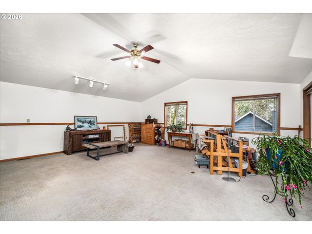 2673 GARFIELD St, Eugene, OR 97405