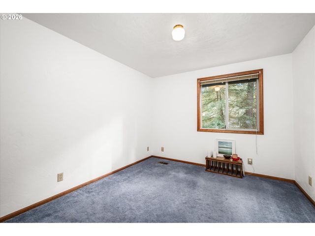 2673 GARFIELD St, Eugene, OR 97405