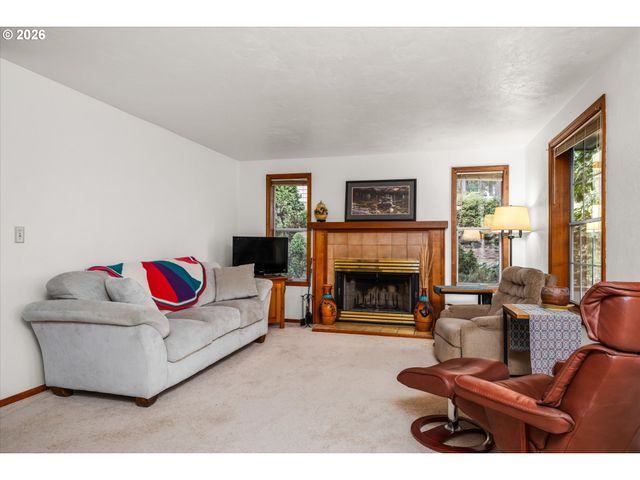 2673 GARFIELD St, Eugene, OR 97405