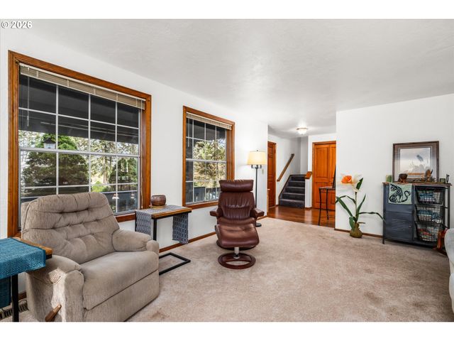 2673 GARFIELD St, Eugene, OR 97405