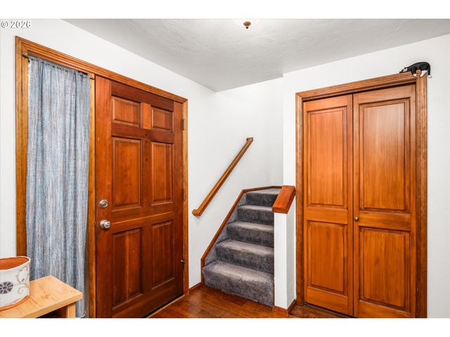 2673 GARFIELD St, Eugene, OR 97405