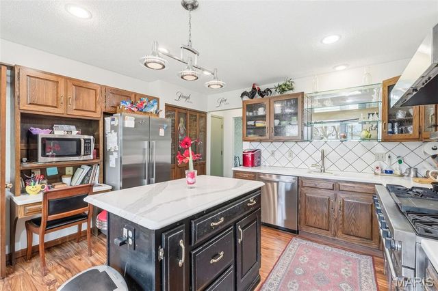 127 White Oak Estates Drive, Troy, MO 63379