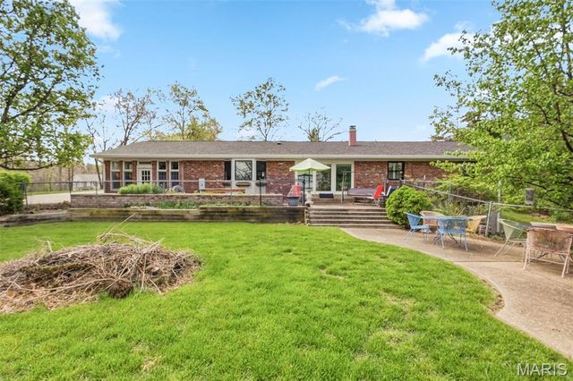 127 White Oak Estates Drive, Troy, MO 63379