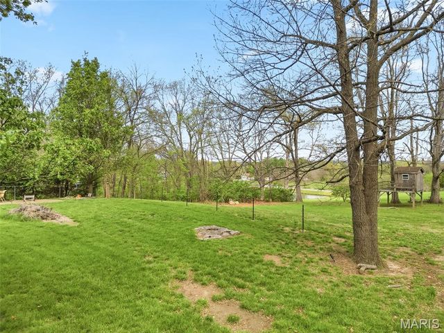 127 White Oak Estates Drive, Troy, MO 63379