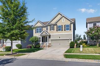 6732 Scarlet Oak Way, Flowery Branch, GA 30542