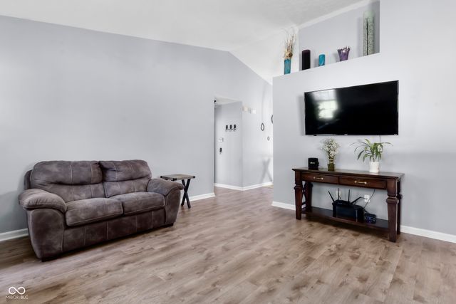 6880 W Denton Drive, Mccordsville, IN 46055