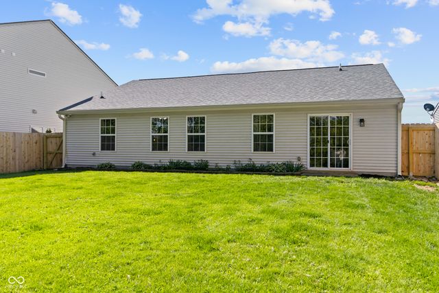 6880 W Denton Drive, Mccordsville, IN 46055