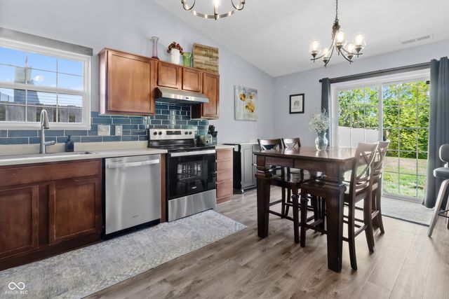 6880 W Denton Drive, Mccordsville, IN 46055