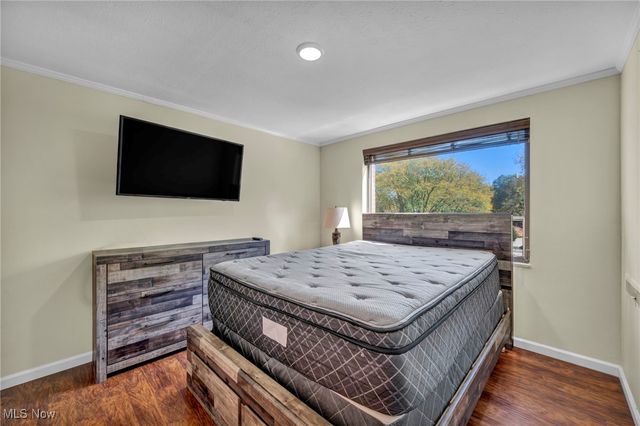 3400 Wooster Road 401, Rocky River, OH 44116