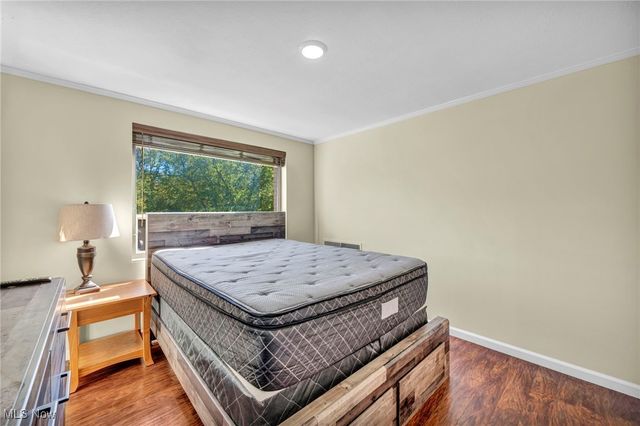 3400 Wooster Road 401, Rocky River, OH 44116