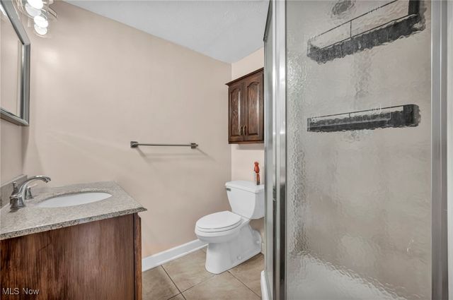 3400 Wooster Road 401, Rocky River, OH 44116