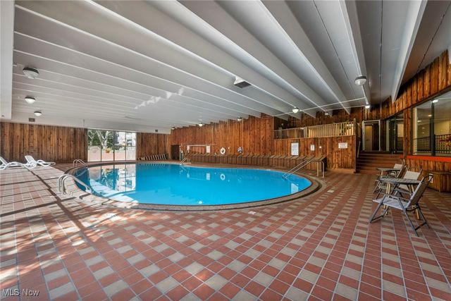 3400 Wooster Road 401, Rocky River, OH 44116