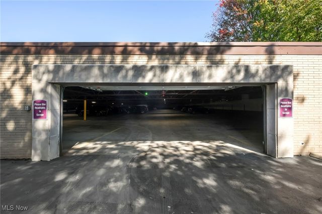 3400 Wooster Road 401, Rocky River, OH 44116