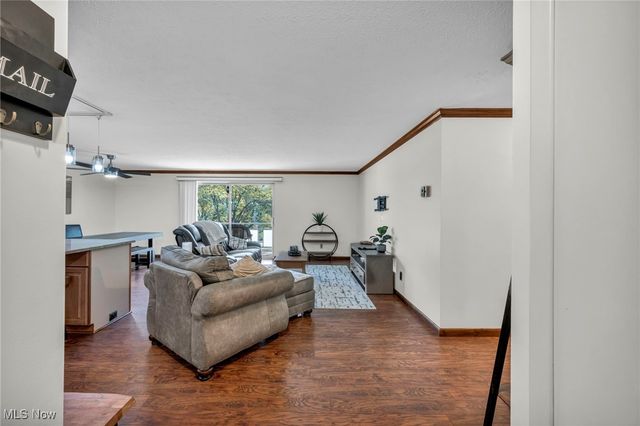 3400 Wooster Road 401, Rocky River, OH 44116