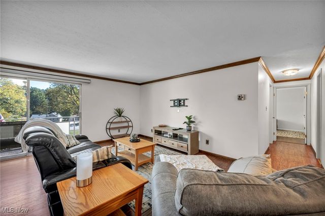 3400 Wooster Road 401, Rocky River, OH 44116