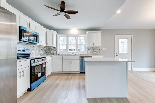 1727 Cloister Drive, Crosby, TX 77532