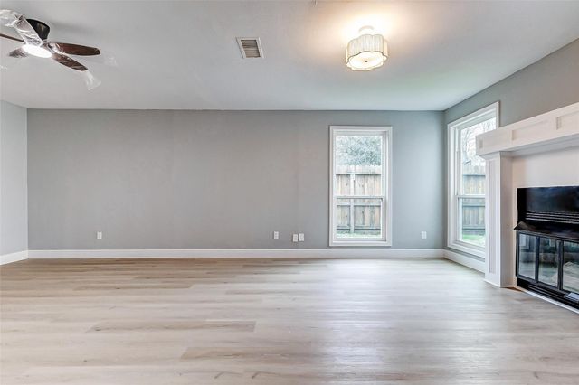 1727 Cloister Drive, Crosby, TX 77532