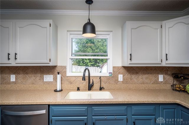 1411 Vimla Way, Xenia, OH 45385