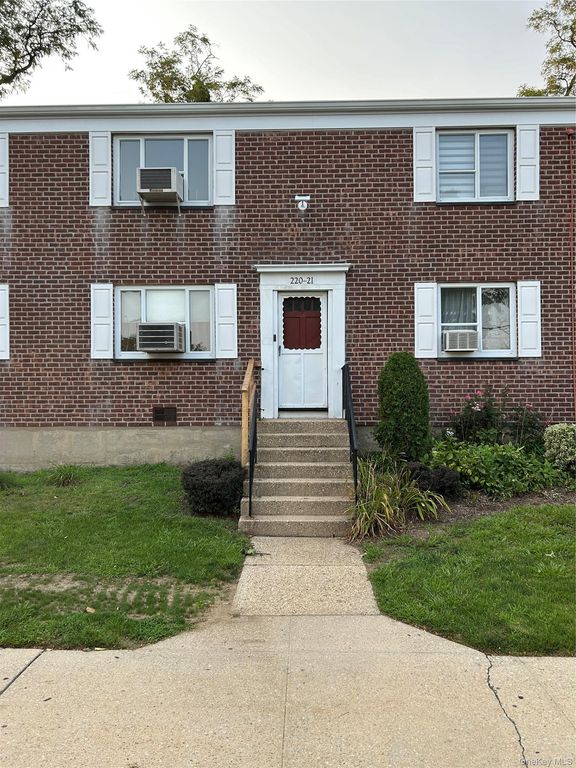 220-21 Hillside Avenue Upper, Queens Village, NY 11427 — photo 2