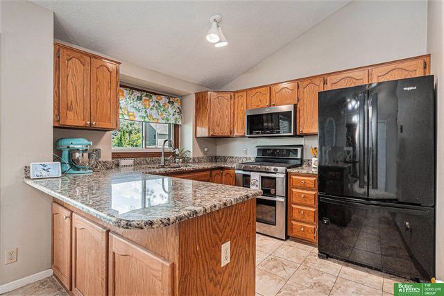 3309 Lookingglass Drive, Bellevue, NE 68123