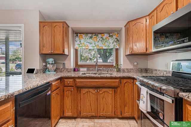 3309 Lookingglass Drive, Bellevue, NE 68123