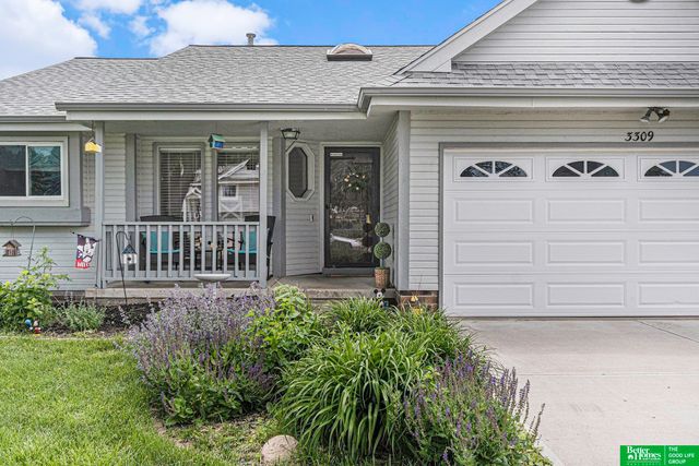 3309 Lookingglass Drive, Bellevue, NE 68123