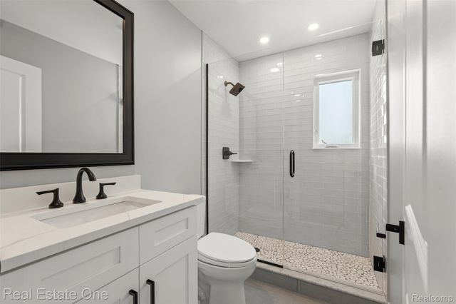 47900 Jefferson Avenue, Chesterfield Township, MI 48047