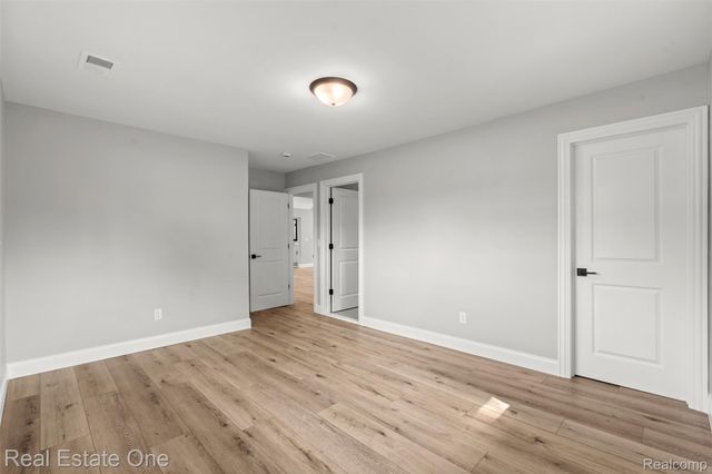 47900 Jefferson Avenue, Chesterfield Township, MI 48047