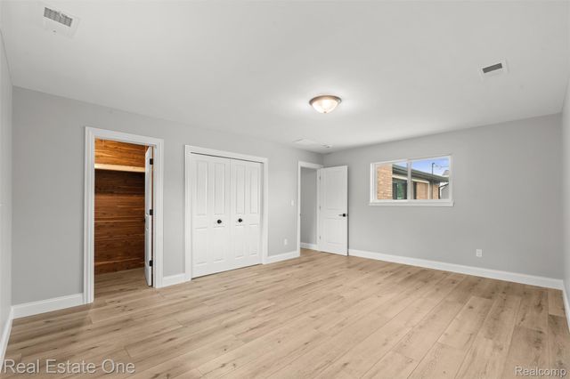 47900 Jefferson Avenue, Chesterfield Township, MI 48047