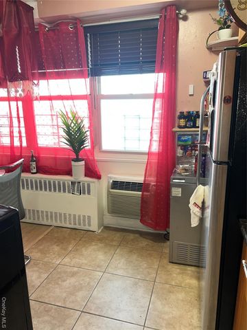 880 Boynton Avenue 13A, Bronx, NY 10473