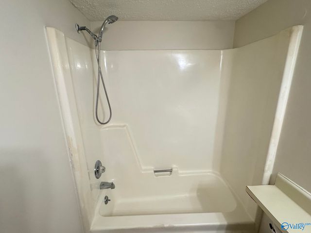 6622 Willow Pointe Drive NW E, Huntsville, AL 35806