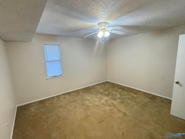 6622 Willow Pointe Drive NW E, Huntsville, AL 35806