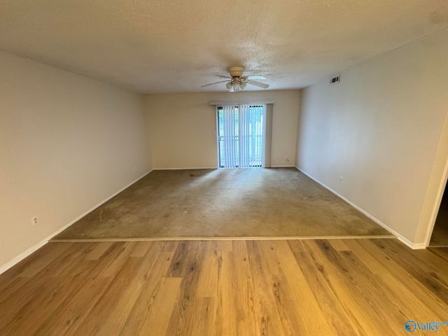 6622 Willow Pointe Drive NW E, Huntsville, AL 35806