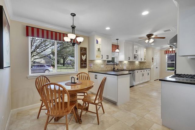 807 Dogwood Street, Katy, TX 77493