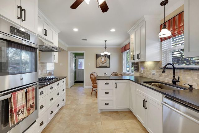 807 Dogwood Street, Katy, TX 77493