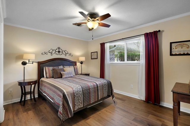 807 Dogwood Street, Katy, TX 77493