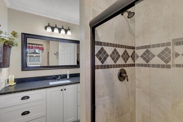 807 Dogwood Street, Katy, TX 77493