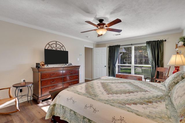 807 Dogwood Street, Katy, TX 77493