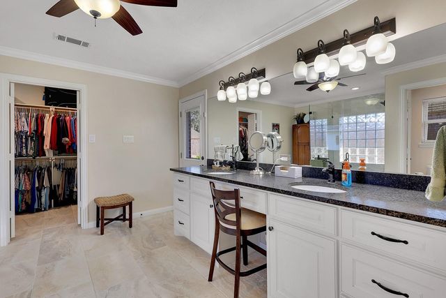 807 Dogwood Street, Katy, TX 77493