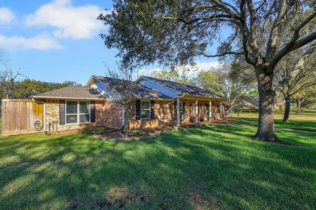 807 Dogwood Street, Katy, TX 77493