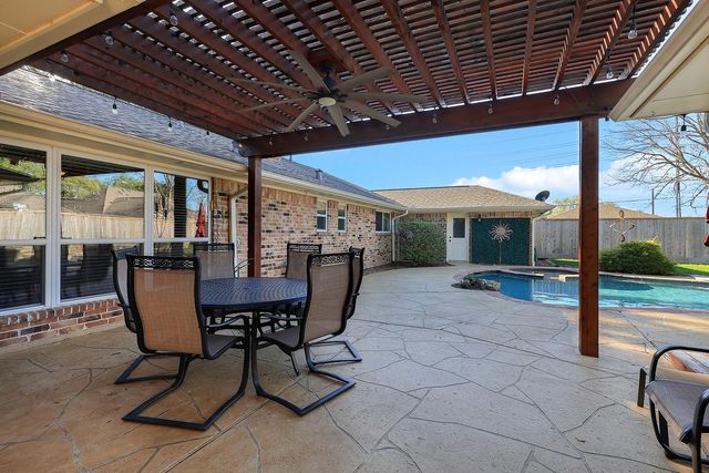 807 Dogwood Street, Katy, TX 77493