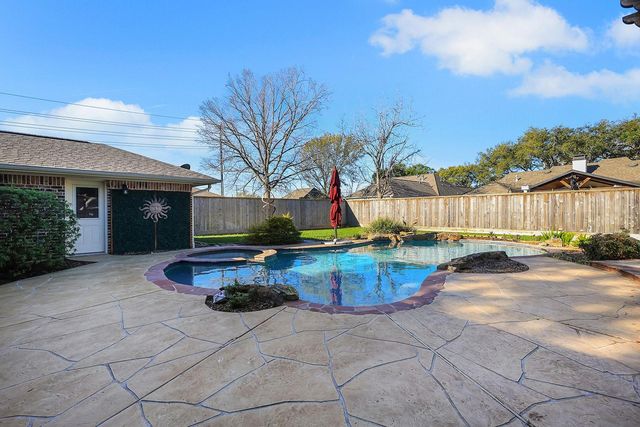 807 Dogwood Street, Katy, TX 77493