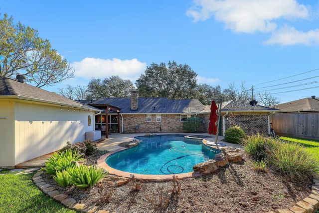 807 Dogwood Street, Katy, TX 77493