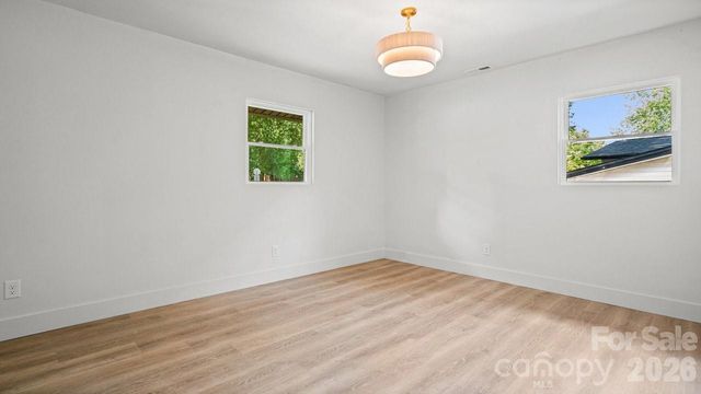 3320 Winterfield Place, Charlotte, NC 28205