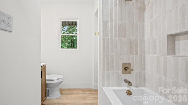 3320 Winterfield Place, Charlotte, NC 28205
