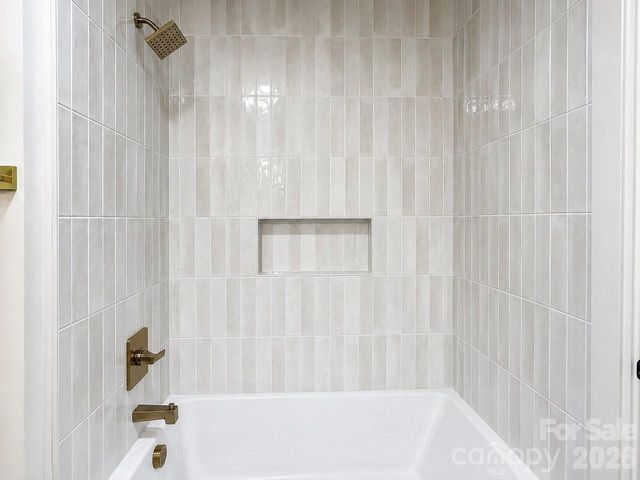 3320 Winterfield Place, Charlotte, NC 28205