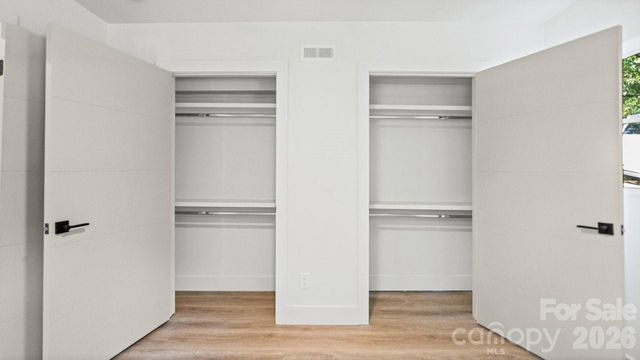 3320 Winterfield Place, Charlotte, NC 28205