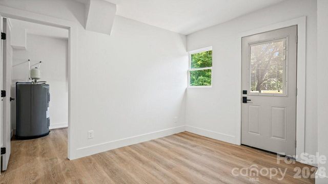 3320 Winterfield Place, Charlotte, NC 28205