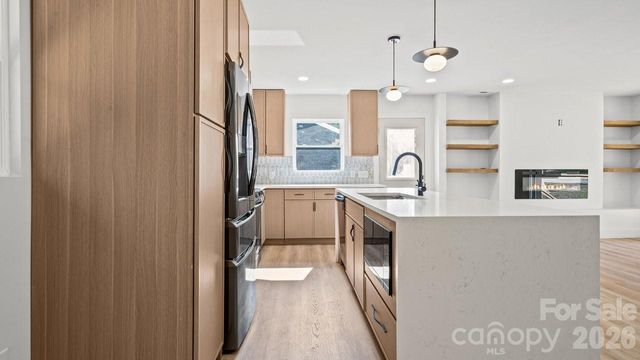 3320 Winterfield Place, Charlotte, NC 28205