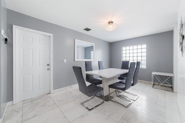 11930 Donlin Drive, Wellington, FL 33414